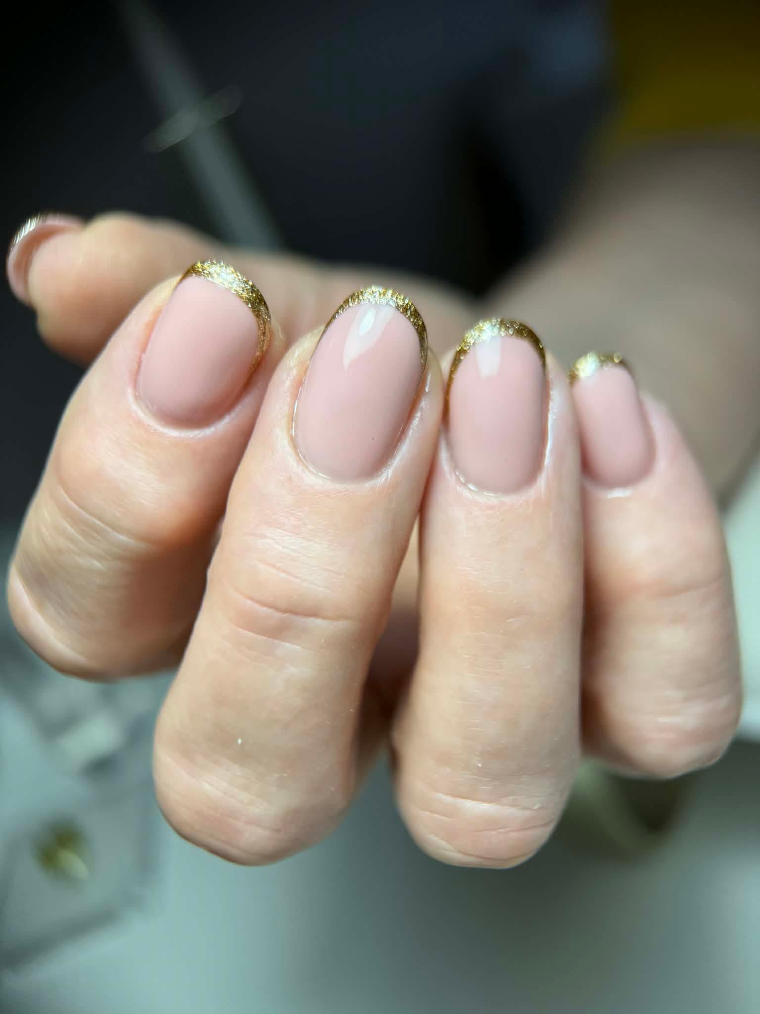 Manicure hybrydowy Rypin - stylizacja paznokci